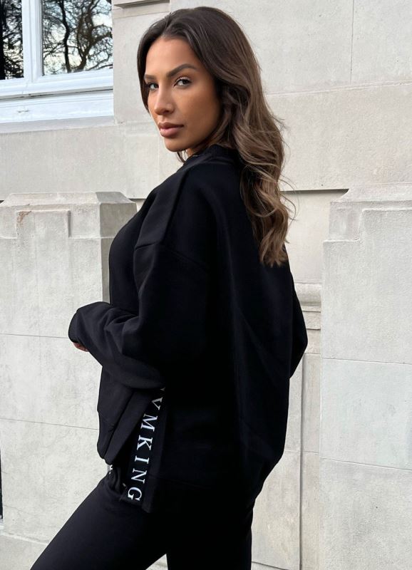 Gym King Linear Tape Fleece Crew Black Women Clothing J2PFB630